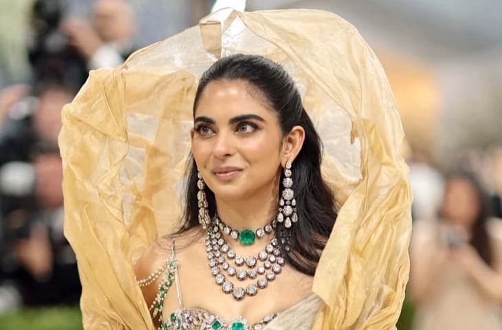 Isha Ambani at the 2026 Met Gala captured everyone’s attention in an outfit adorned with 1,800 diamonds.