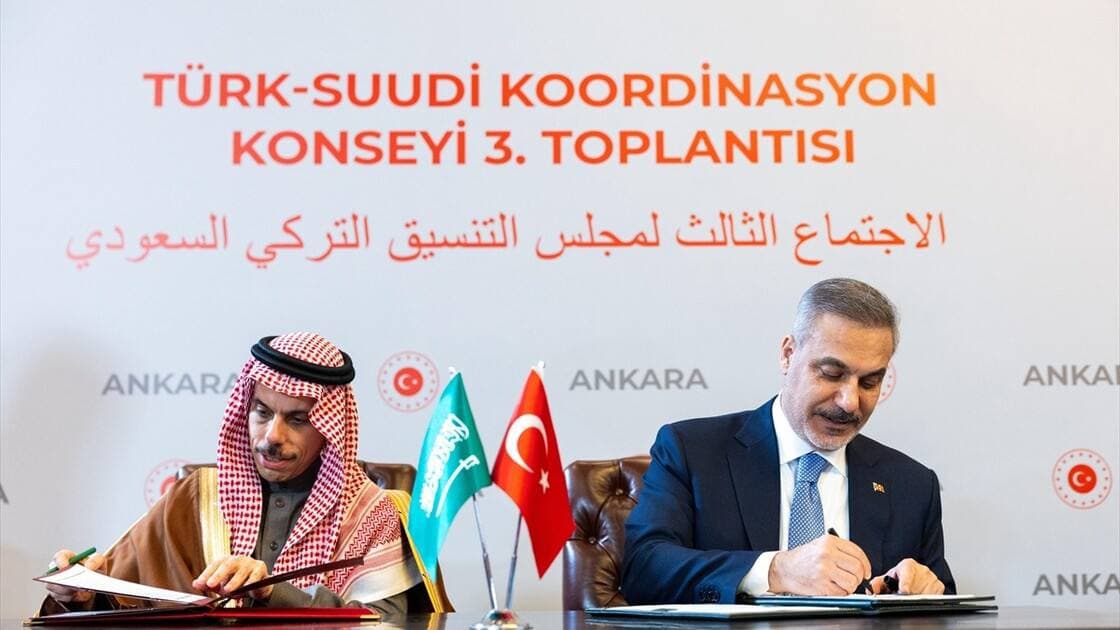 Visa waiver for special Passports between Turkey and Saudi Arabia; New agreement between the two countries.