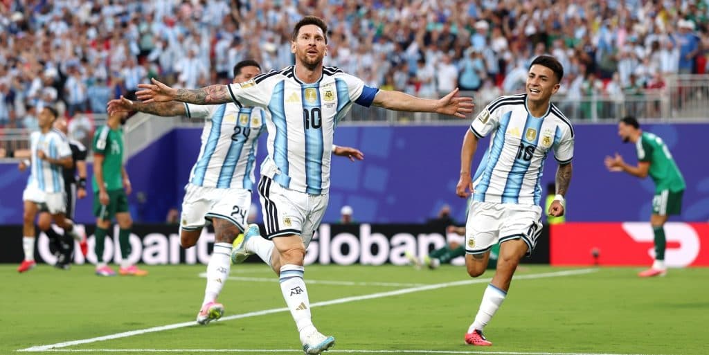 The Argentina national team secured a convincing 3–0 victory over Algeria, with Lionel Messi delivering a standout performance.