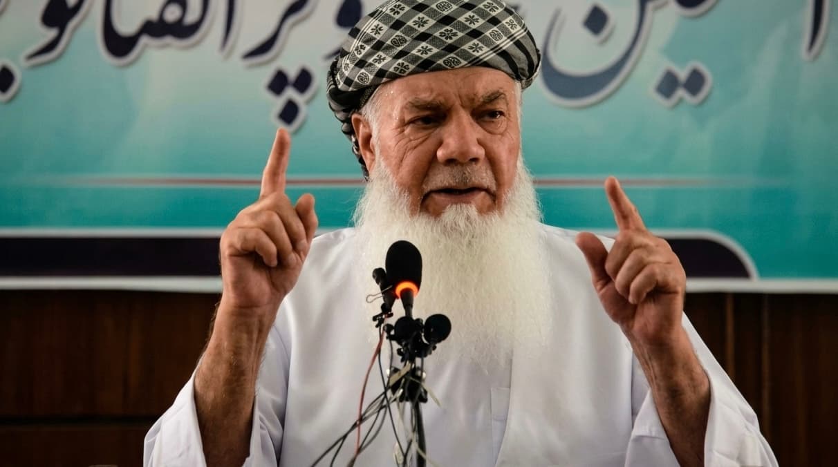 اسماعيل خان: د طالبانو استبداد د زوال پر لور روان دى.