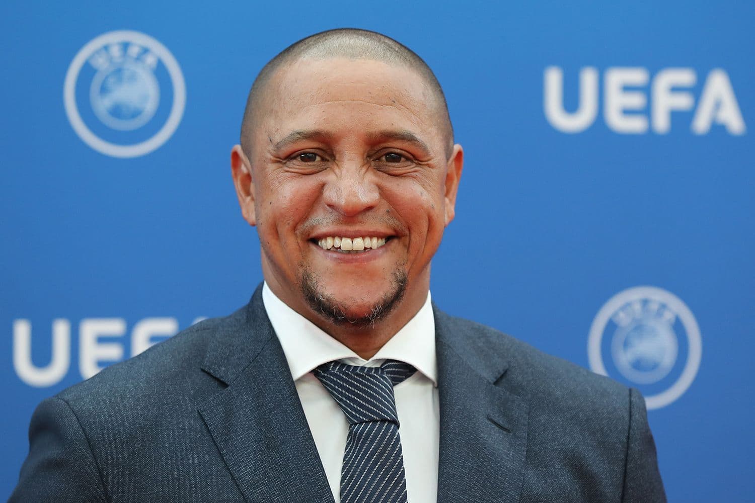 Roberto Carlos’s wife: He has not converted to Islam; The rumor is false.