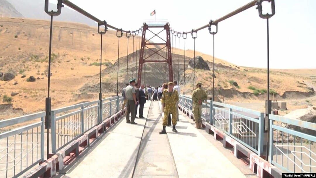 Two smugglers killed at the Tajikistan border.
