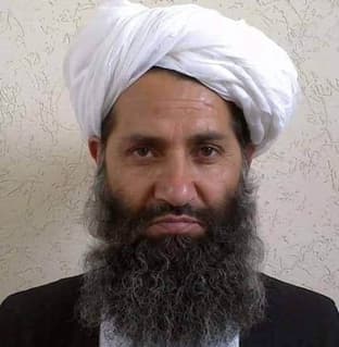د ملا هبت اللّه په امر ۱۵۵۵ ممتاز محصلان په دندو ګمارل کېږي.