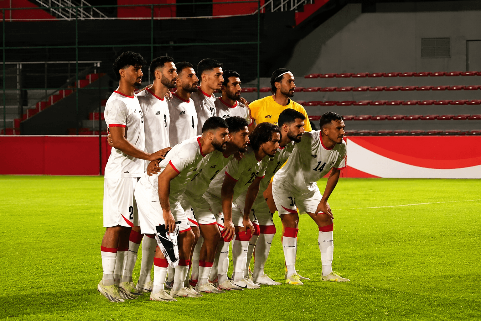 Afghanistan targets a second nonsecutive victory against Bangladesh in the Maldives.