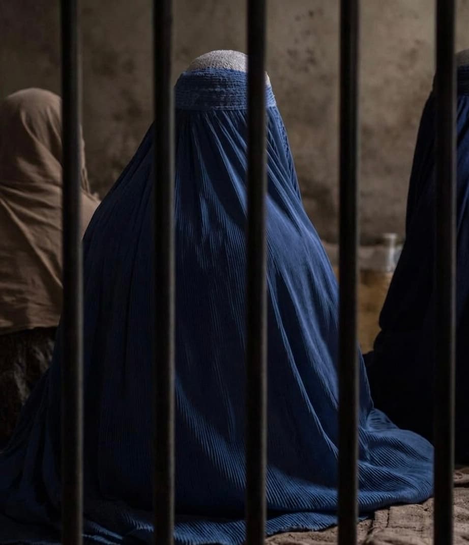 گزارش ها از وضعيت نگران كننده زنان در زندان مركزى طالبان در ولايت تخار.