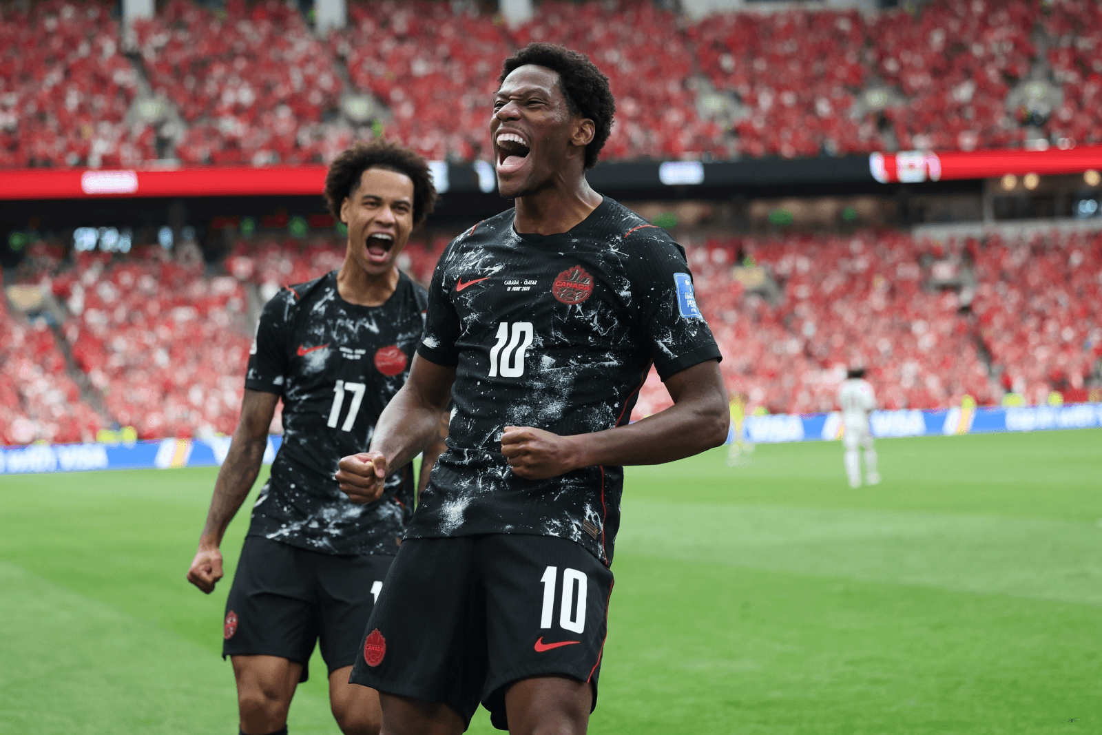 2026 World Cup: Heavy defeat for Qatar against Canada in a controversial match.