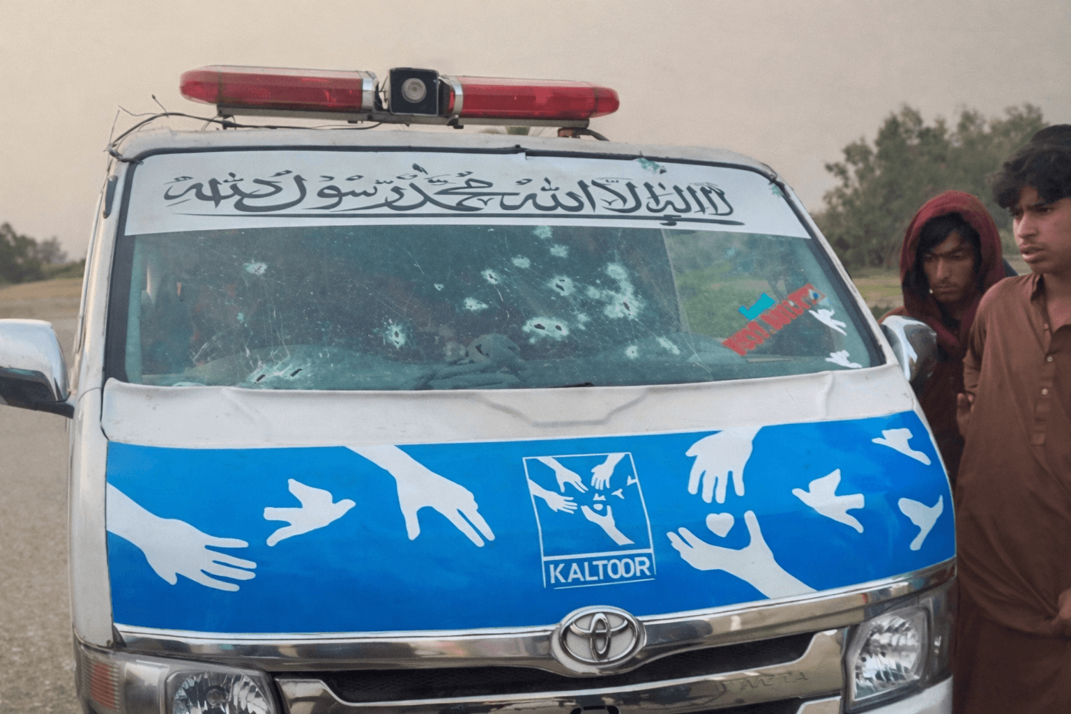 حمله به آمبولانس در بنو پاكستان باعث كشته شدن چهار نفر گرديد.