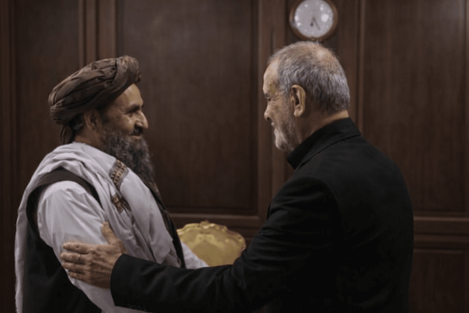 ديدار رئيس جمهور ايران با مقام ارشد طالبان در حاشيه مراسم تهران.