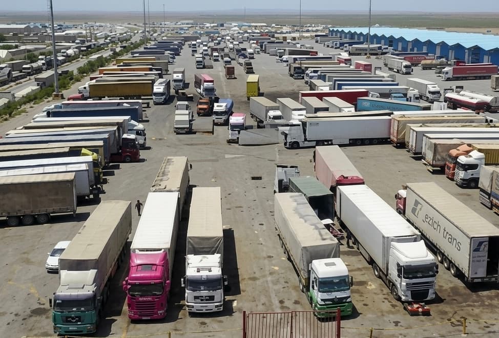 Taliban’s ministry of urban development signs Islam Qala border port development plan.