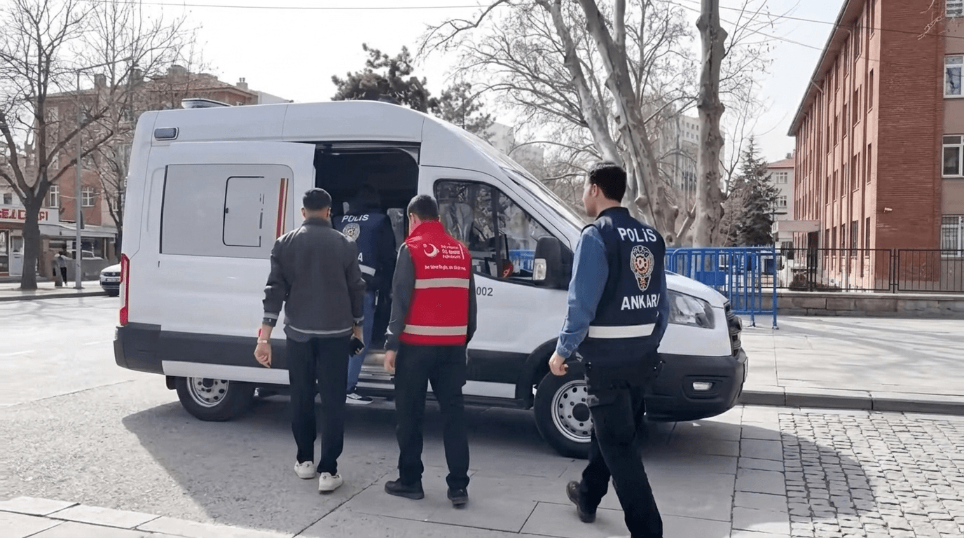 بازداشت نزديک به ٢٠ هزار شهروند افغانستان در تركيه طى شش ماه.
