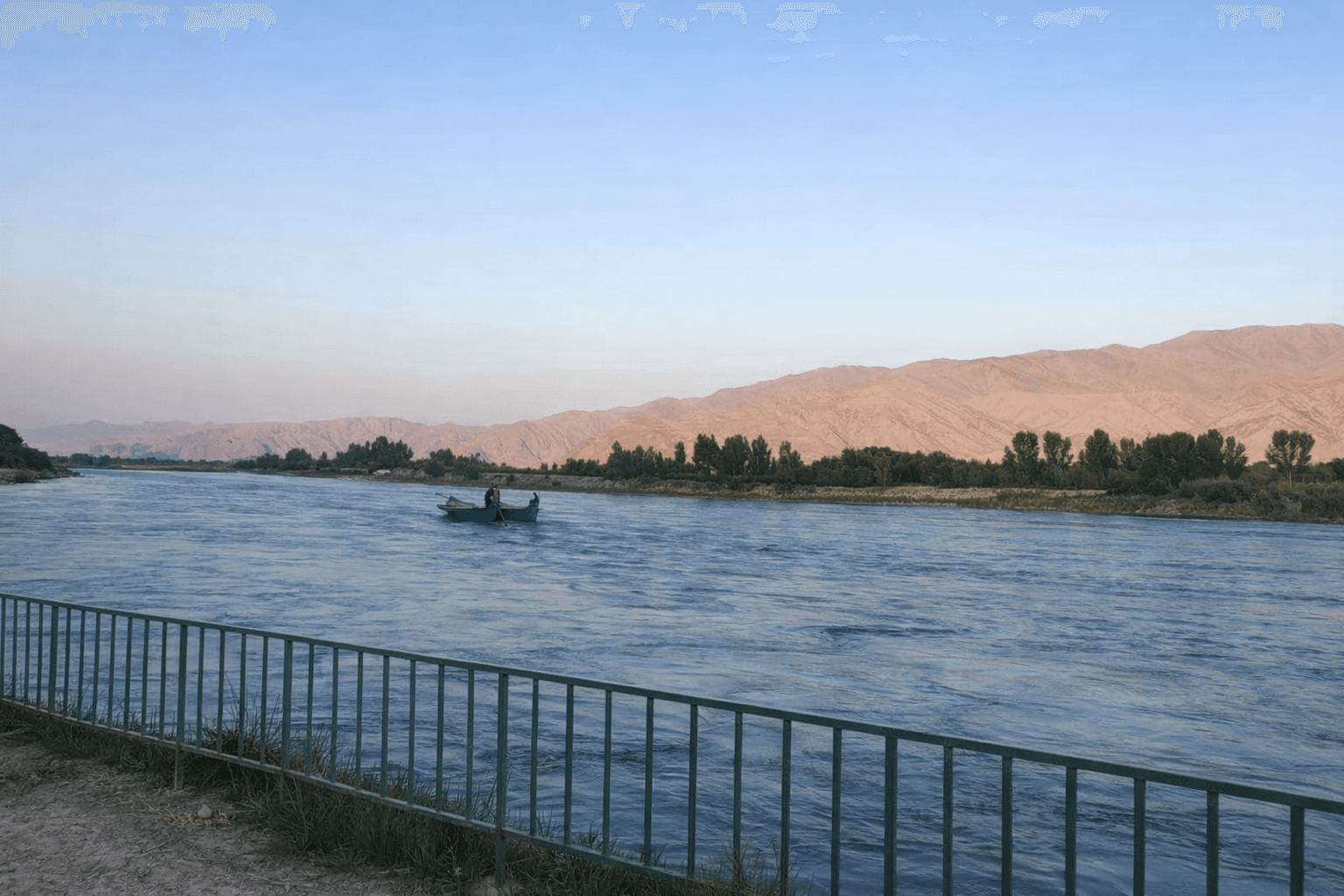 طالبان: بررسی پنج موقعیت برای ساخت بندهای برق بر دریای کنر تکمیل شده است.