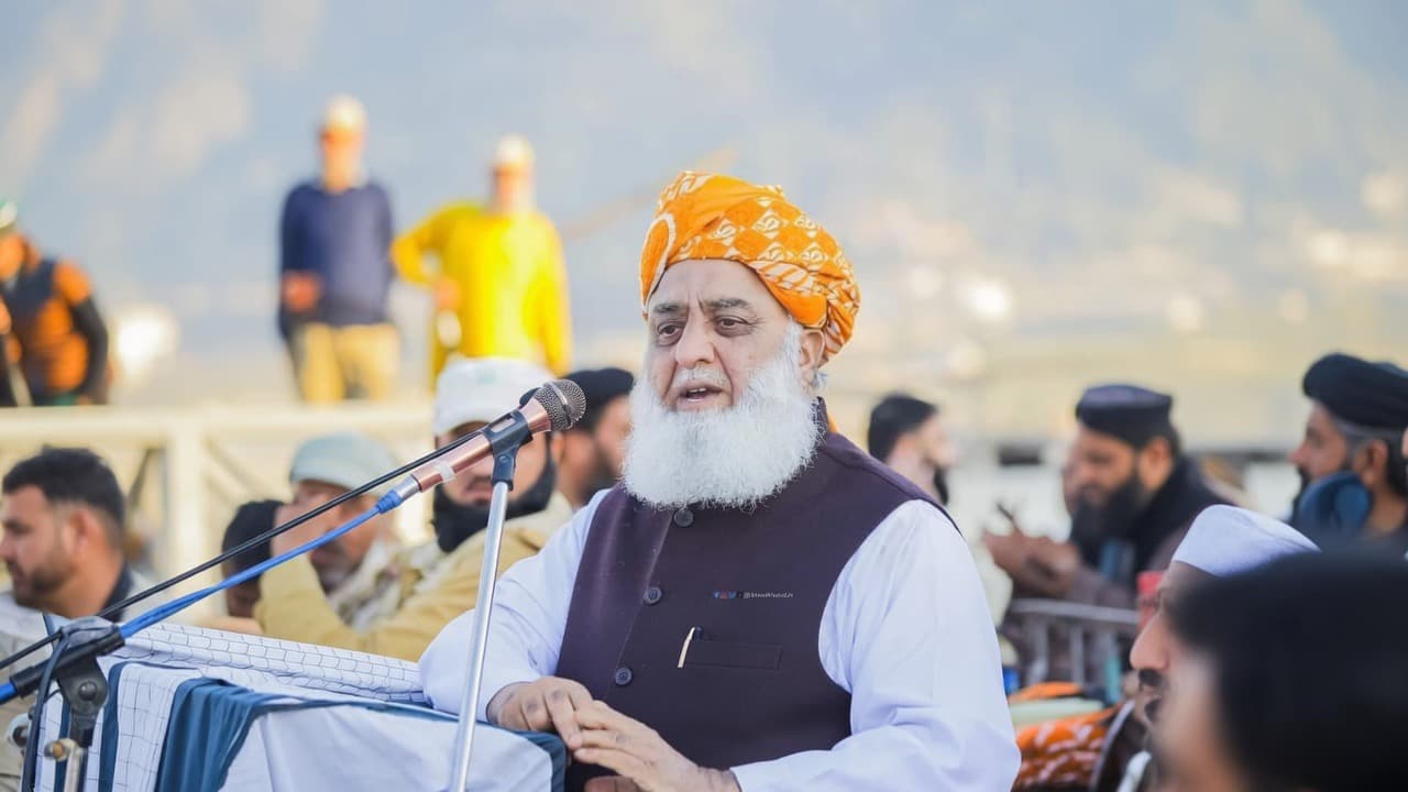 Maulana Fazlur Rehman: The Pakistan army left the bodies of its “martyrs” in India during the Kargil War.