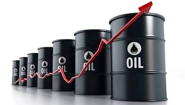 جنگ میان آمریکا و ایران، قیمت جهانی نفت را افزایش داده است.
