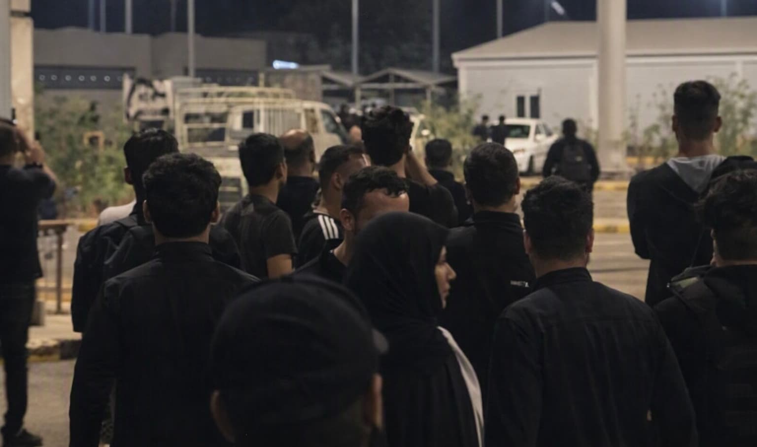 د ایران او عراق پر پوله د امریکا په برید کې لږ تر لږه دوه تنه وژل شوي او ۱۱ نور ټپیان شوي دي.
