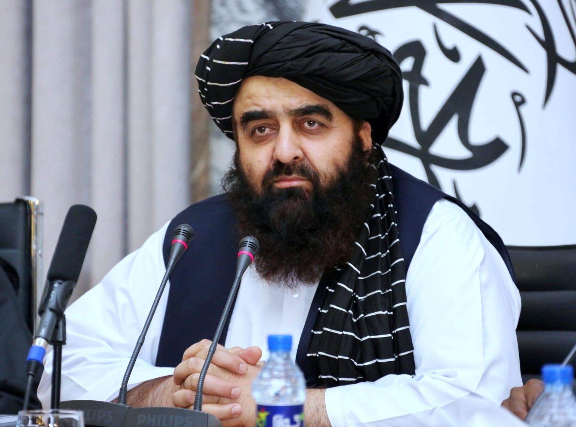 اميرخان متقى: امريكا مى تواند سفارت خود را در كابل بازگشايى كند.