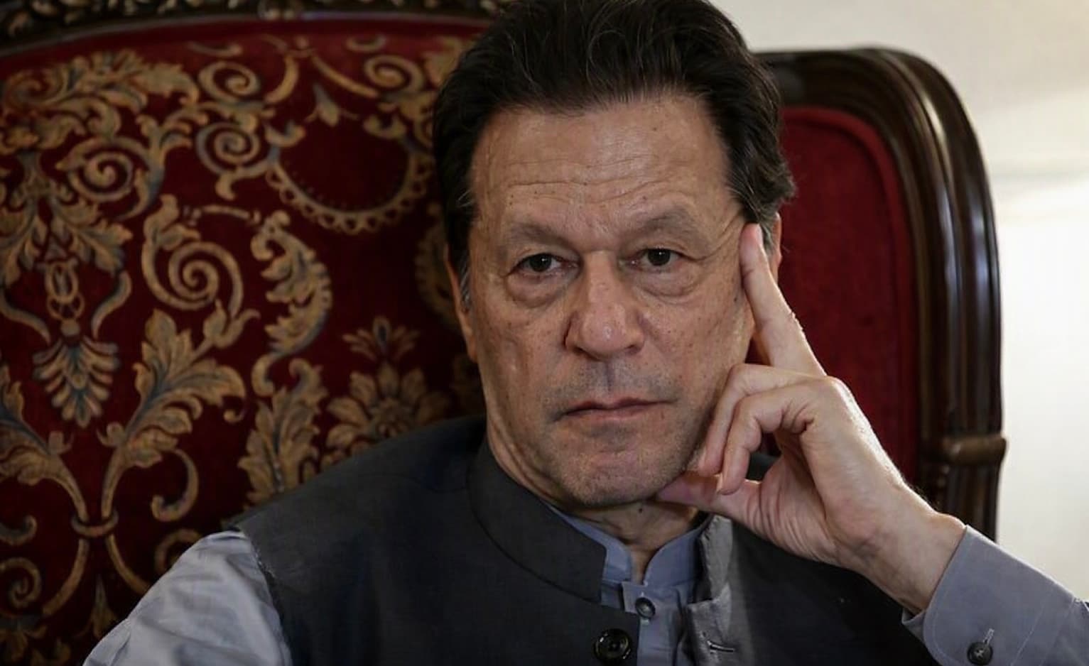 عمران خان برای درمان به شفاخانه الشفا منتقل شد.