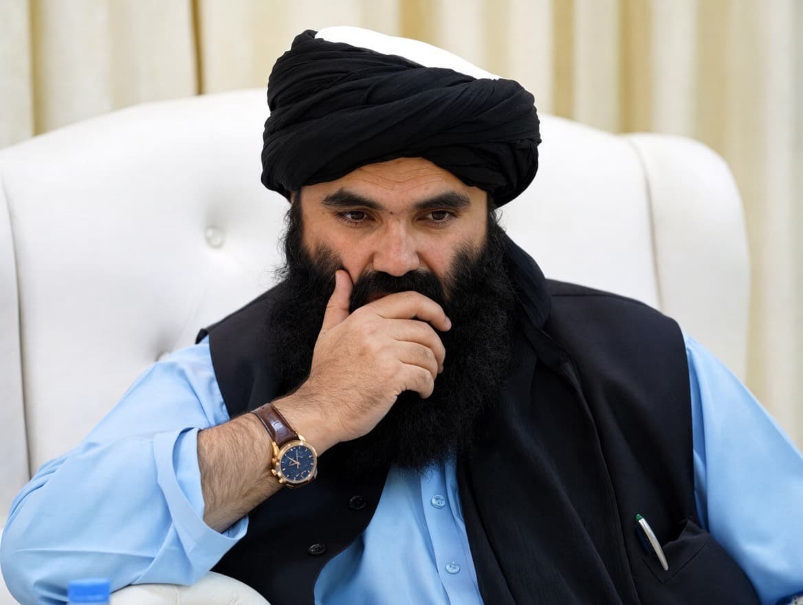 حقانی: افغان‌ها باید در غم و شادی در کنار یکدیگر باشند.