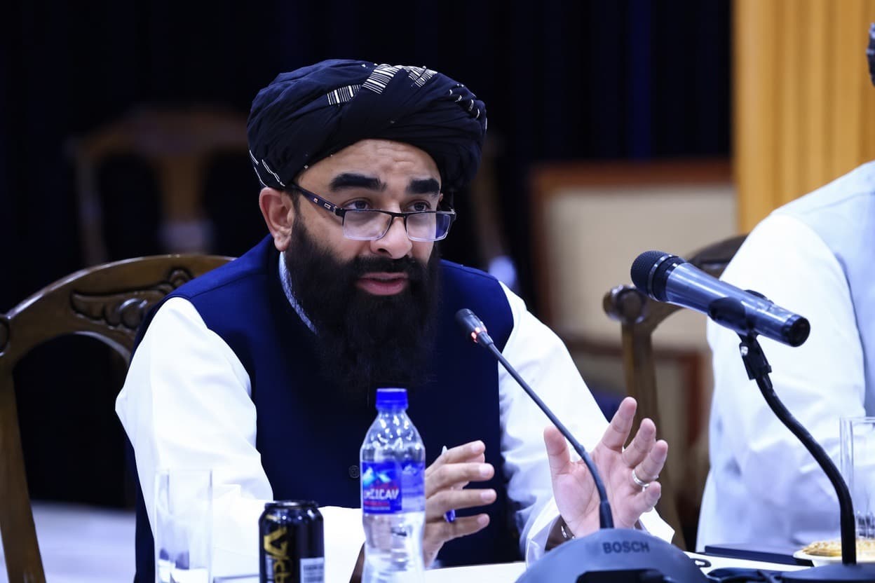 مجاهد: د افغانستان پر درېیو ولایتونو د پاکستان په هوايي بریدونو کې څلور ملکي وګړي وژل شوي.