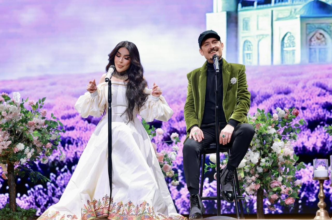 “Historic Duet of Ariana Saeed and Farhad Darya in Toronto”