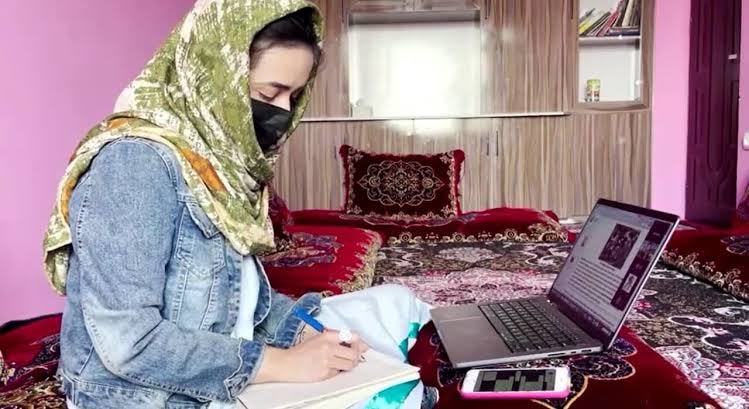 Expansion of Online Education for Girls; Over 35,000 Students Have Registered.