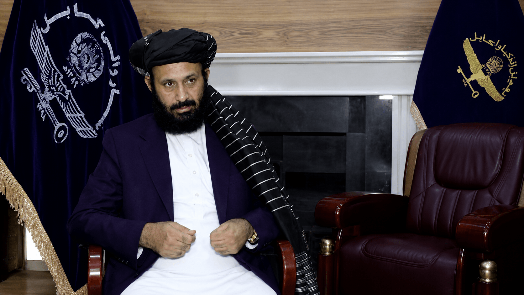 د هبت اللّه اخوندزاده د حكم له مخې د مخابراتو پخوانى وزير د هرات ښاروال وټاكل شو.
