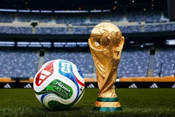 The cost of the 2026 FIFA World Cup is estimated to be between $8 billion  and $14 billion .