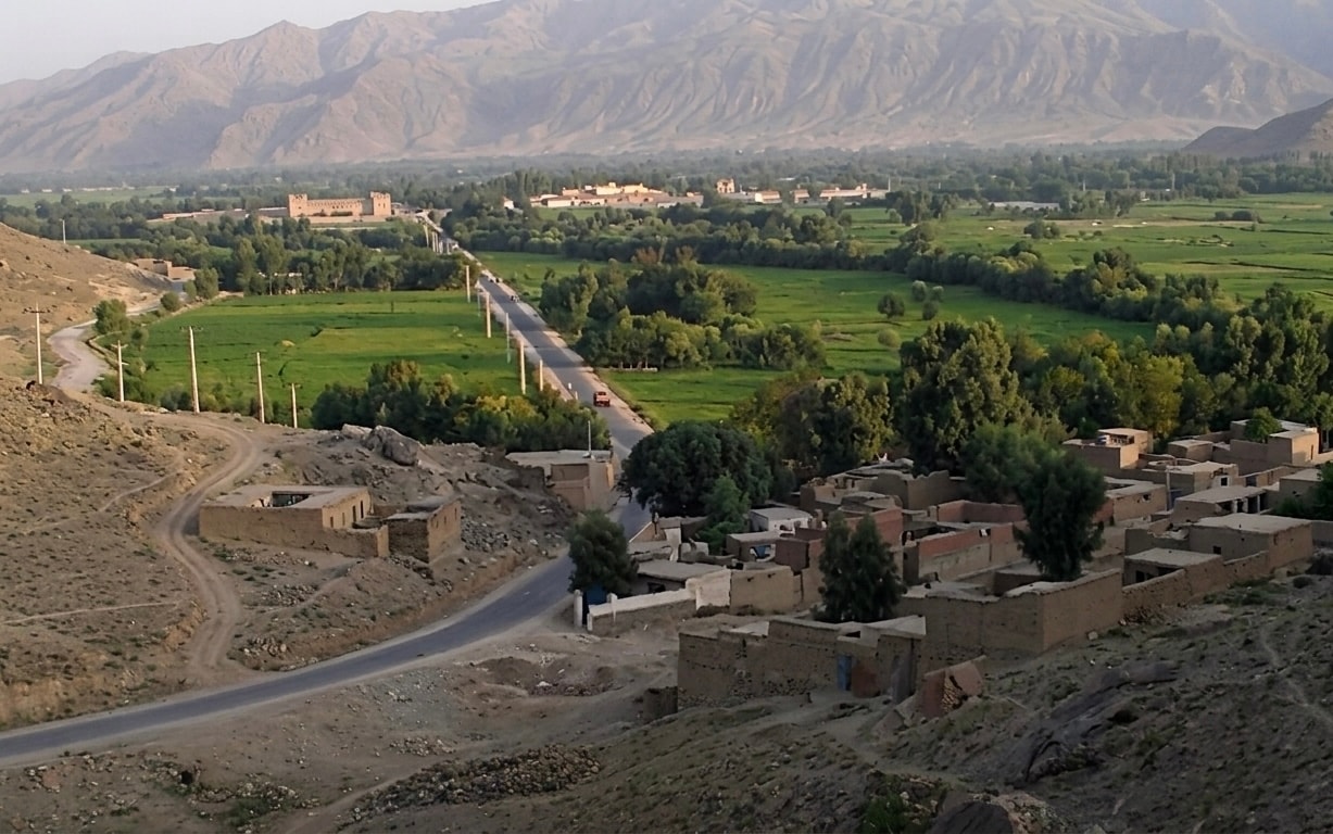 د ازادۍ جبهې په لغمان کې د طالبانو پر اډو د راکټي برید ادعا کړې.