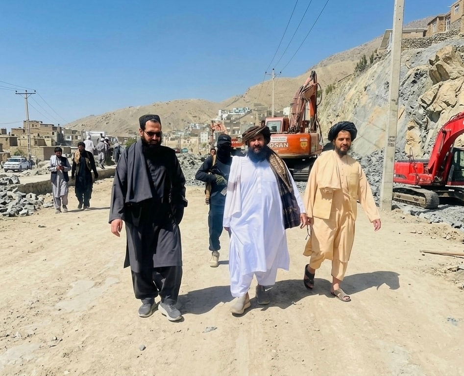 Recent images of the Taliban mayor in Kabul following the publication of arrest reports.
