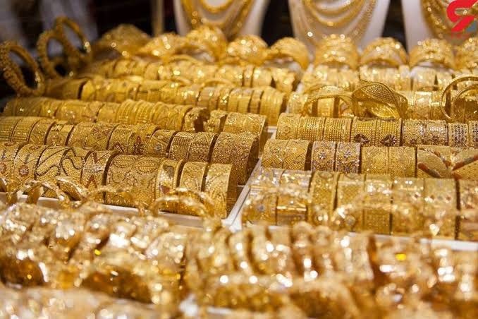 Gold Prices Decline in Kabul Market, While Essential Commodity Prices Remain Unchanged.