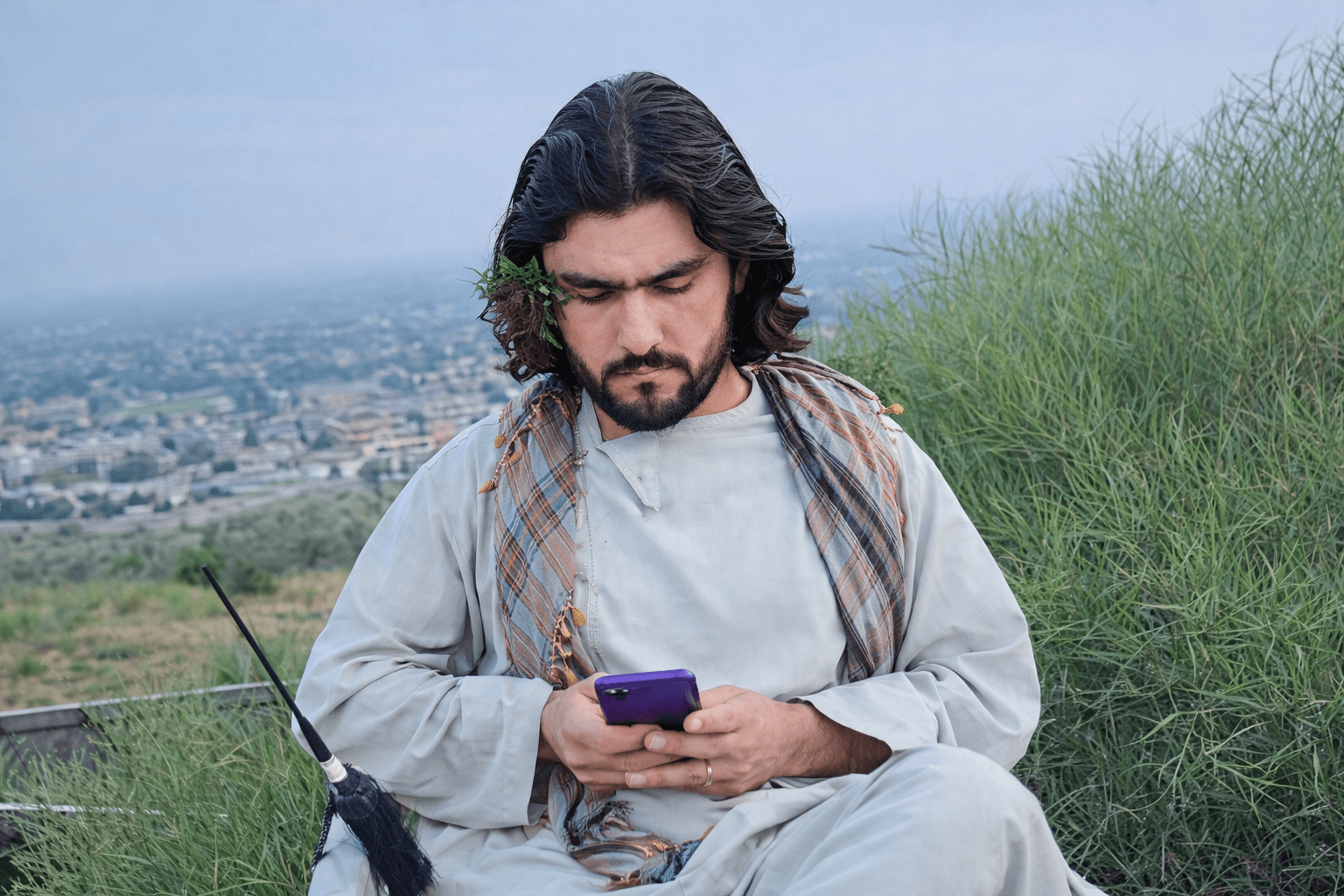 نظامى پيشين در ولايت خوست به گونه مرموز توسط دوستانش كشته شده است.