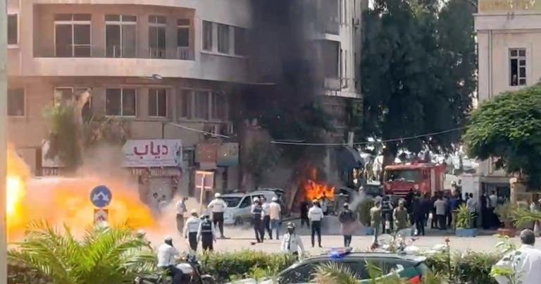 انفحار در نزديكى محل اقامت رئيس جمهور فرانسه همزمان با سفر او به دمشق.