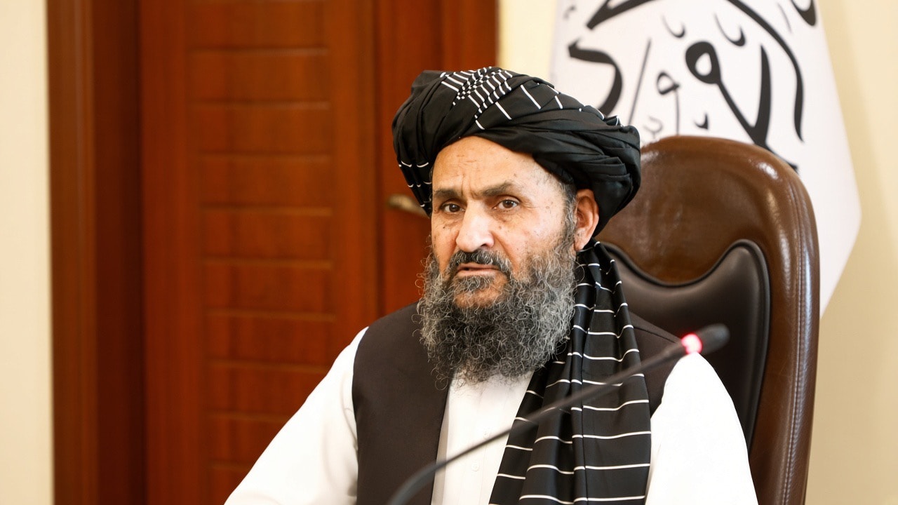 ملا برادر: جهان باید زمینه تعامل رسمی سیاسی با طالبان را فراهم کند.