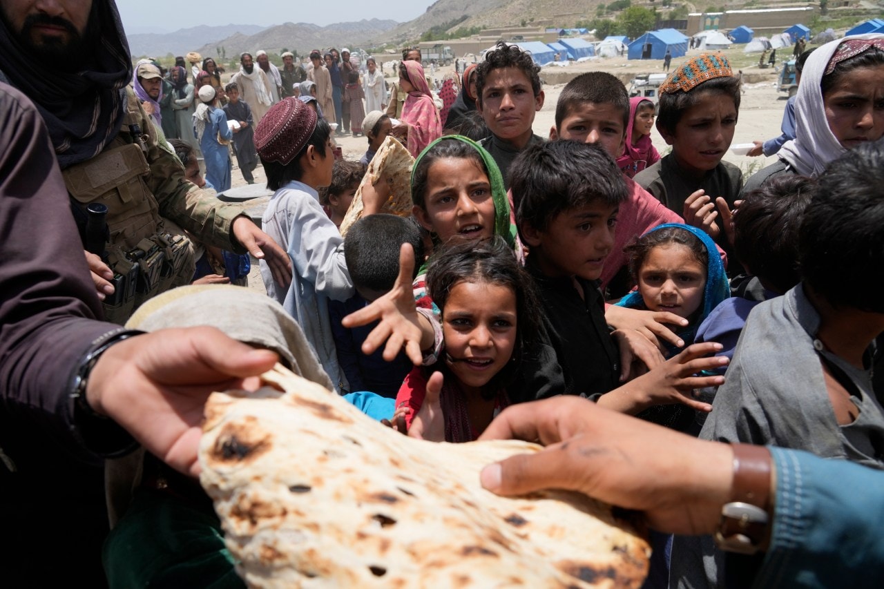 ملګري ملتونه:افغانستان کې لوږه ورځ تر بلې زیاتېږي،تر ټولو ډېر زیانمن یې ښځې اوماشومان دي.