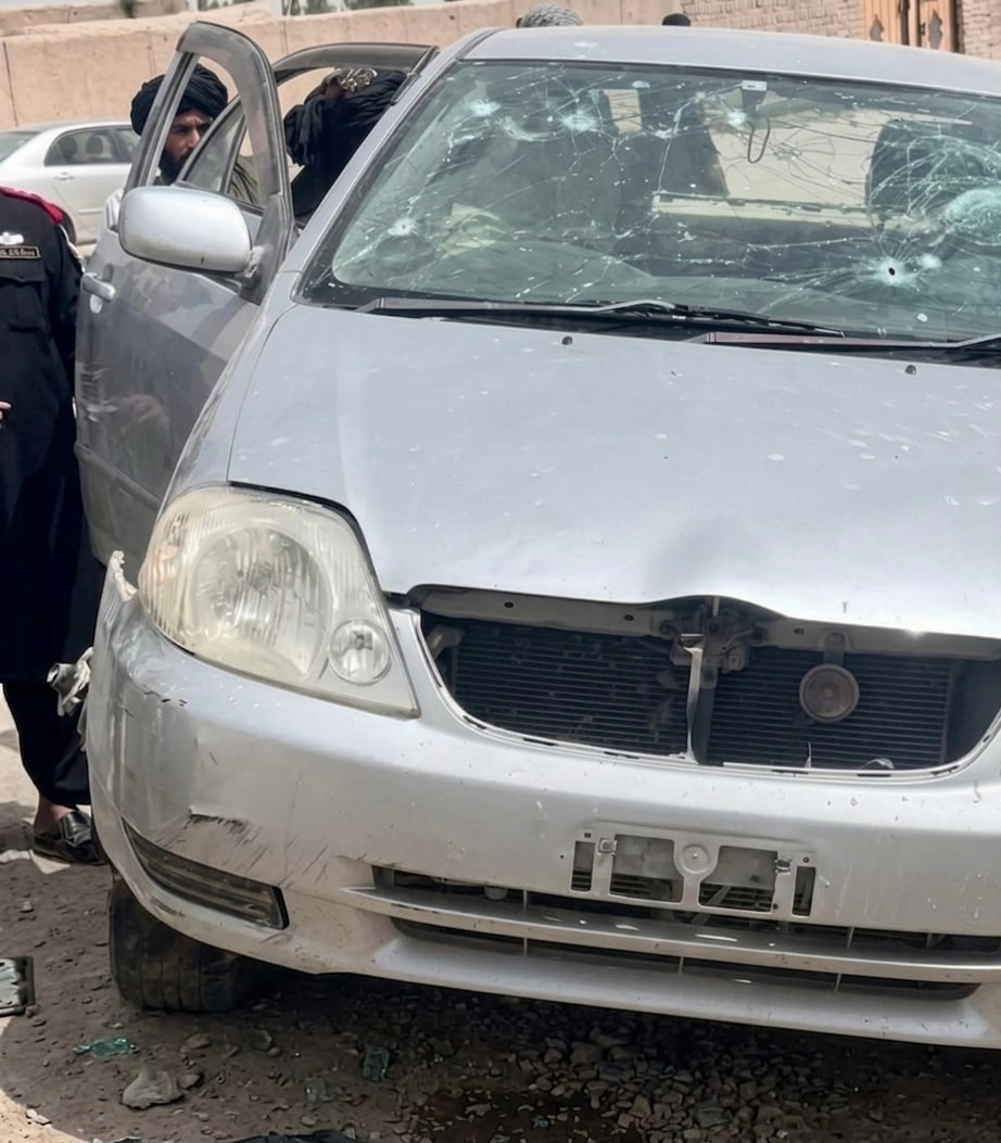 هنگام سرقت یک صرافی، سه دزد مسلح در هلمند کشته شده اند.
