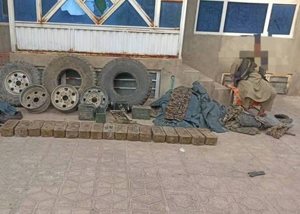طالبان يک عضو نيروهاى خيزش مردمى را در فارياب بازداشت كردند.