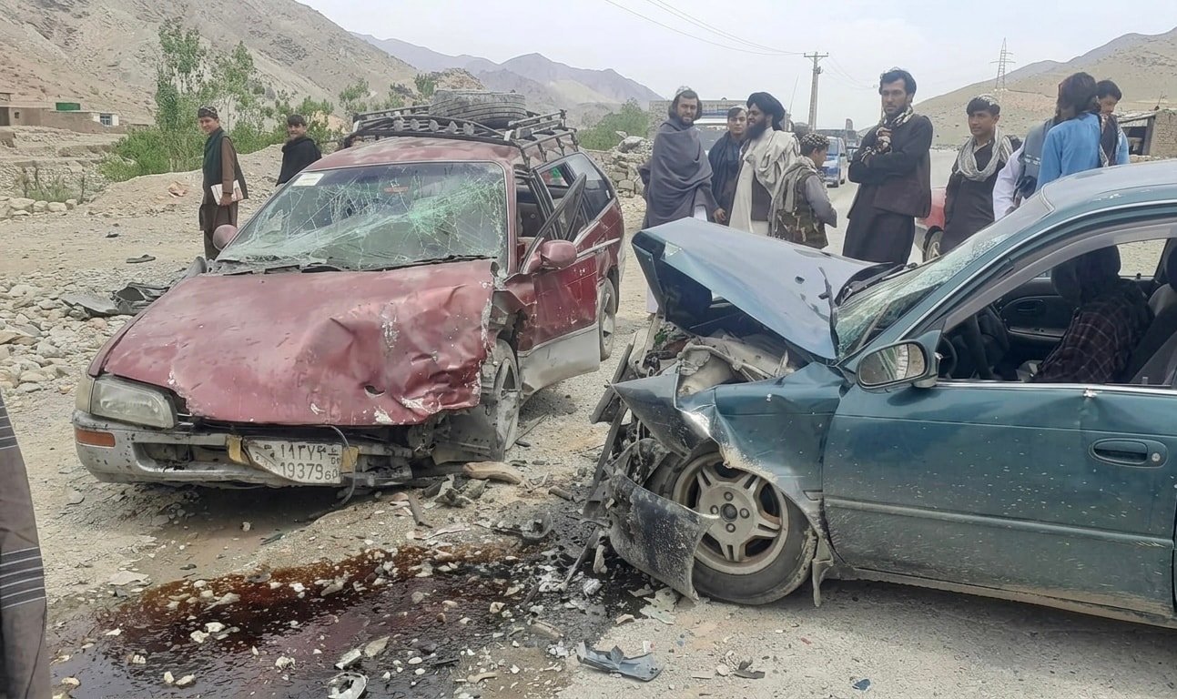 Eight people have lost their lives in a traffic accident in Shinwari district of Parwan province.