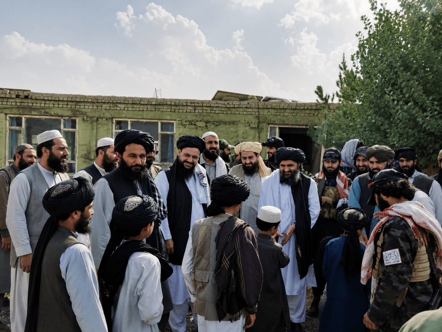 د ځانمرګو بریدګرو زامن؛ د طالبانو تبلیغاتي وسیلې دي که د جګړې قربانیان؟