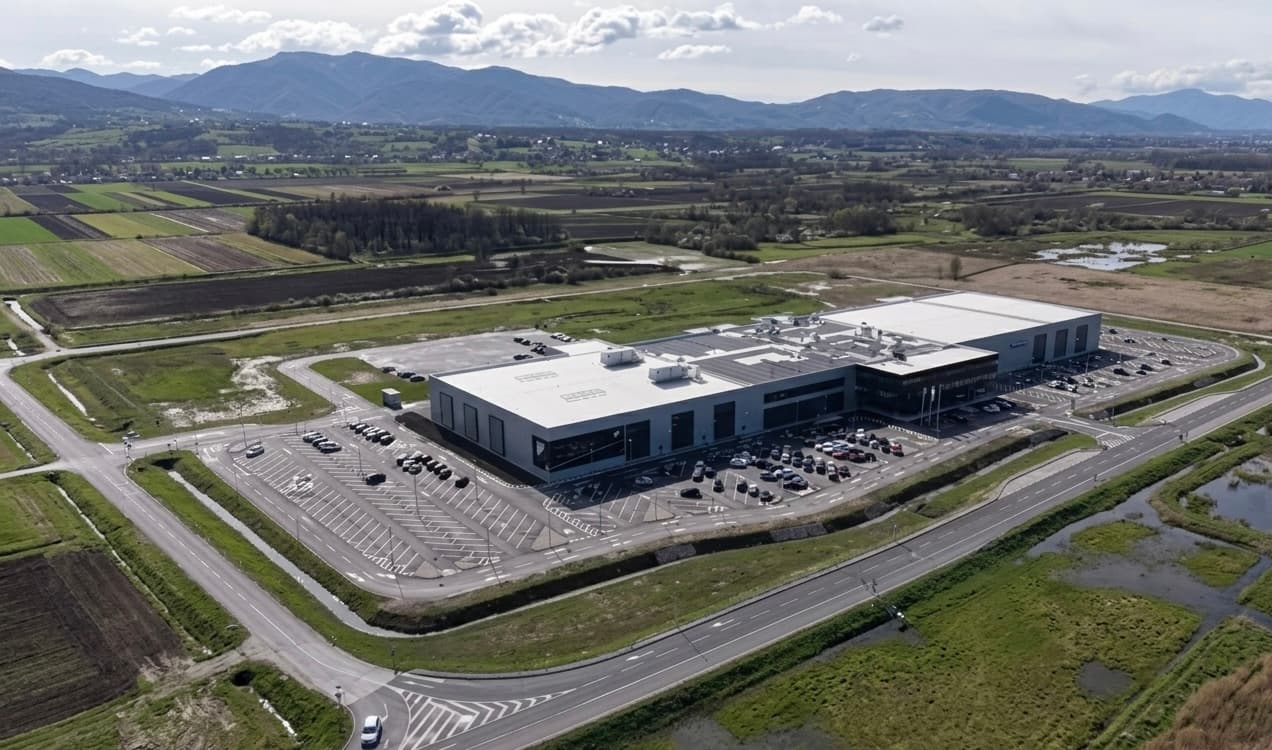 An Austrian aerospace company received human body parts instead of technical equipment.