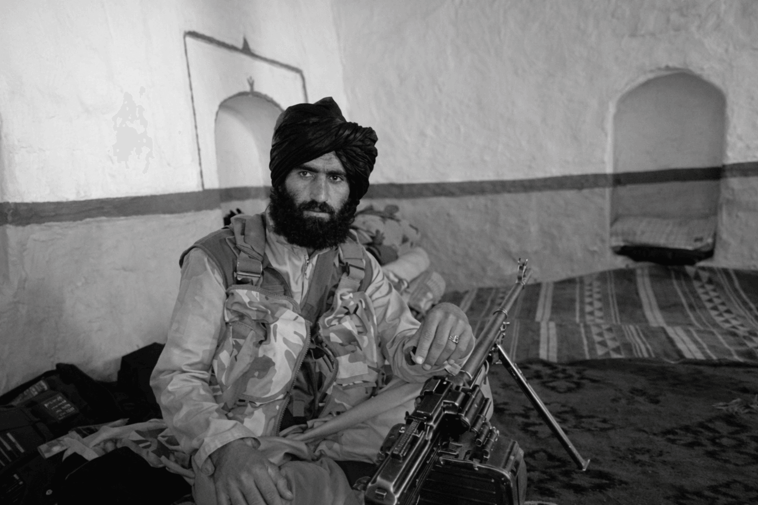 در ولسوالی واغظ ولایت غزنی، یکی از فرماندهان تی تی پی با شلیک گلوله کشته شد.