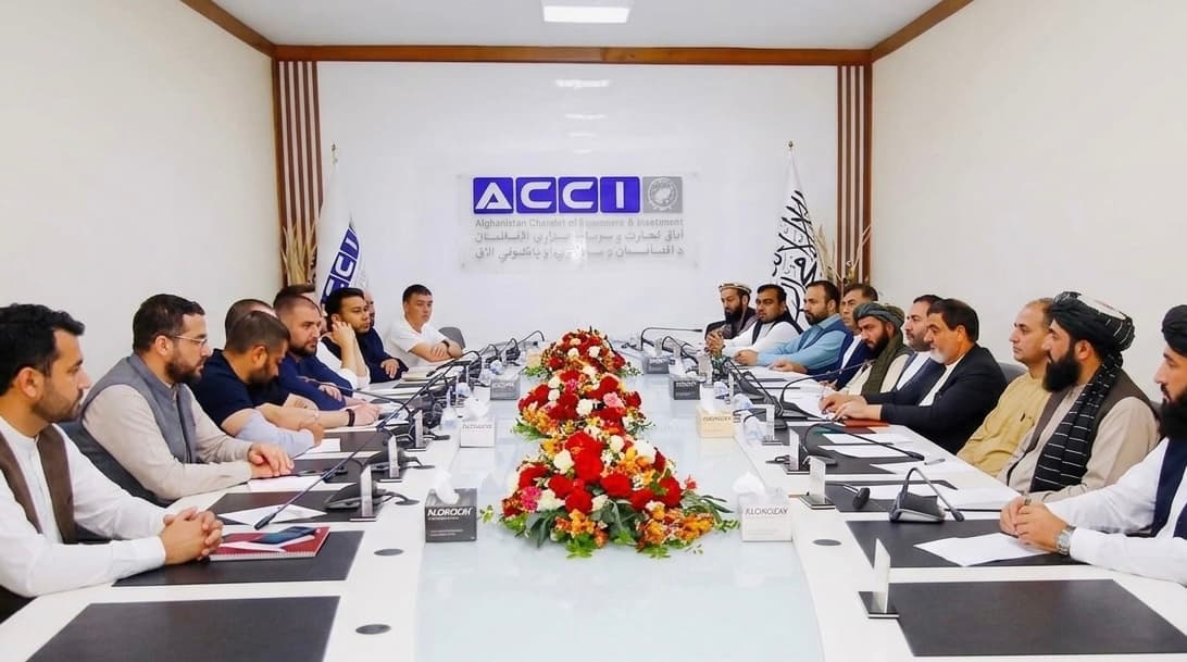 More than 100 Russian businesspeople have expressed their interest in traveling to Afghanistan and investing in the country.
