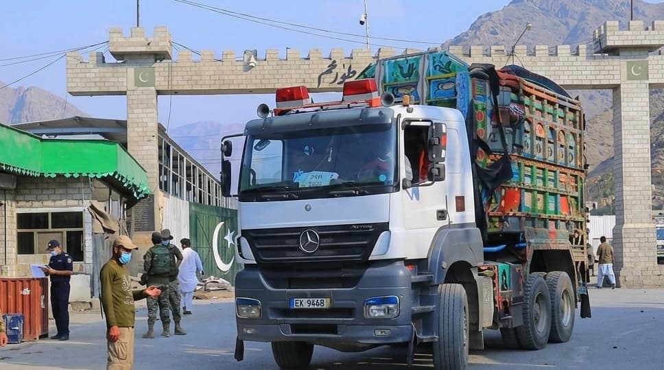 Pakistan: Border crossings and transit routes with Afghanistan will be reopened.